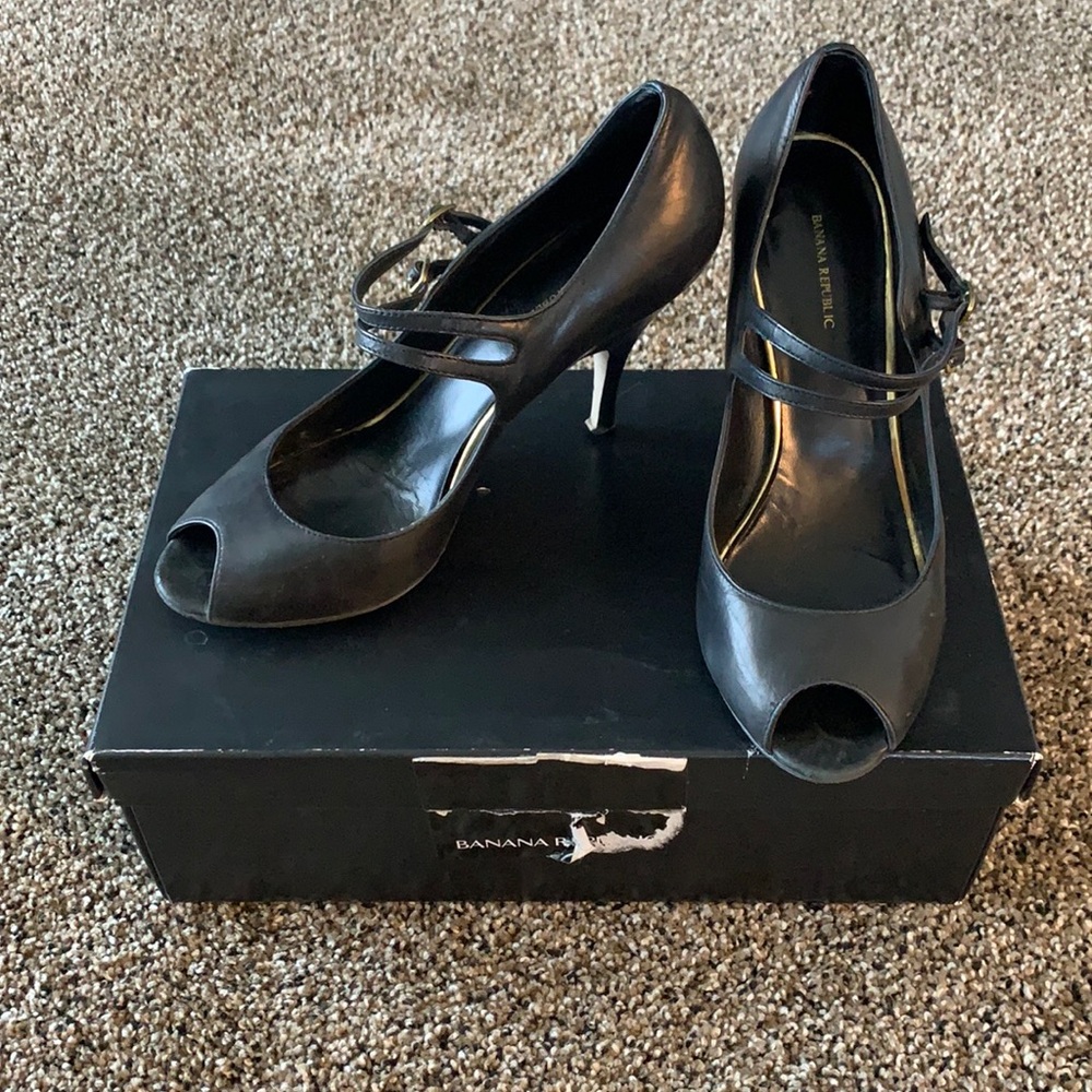 Banana Republic heels